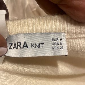 over sized zara soft knit top (fits plus size 20w) ruffle detail with v neck